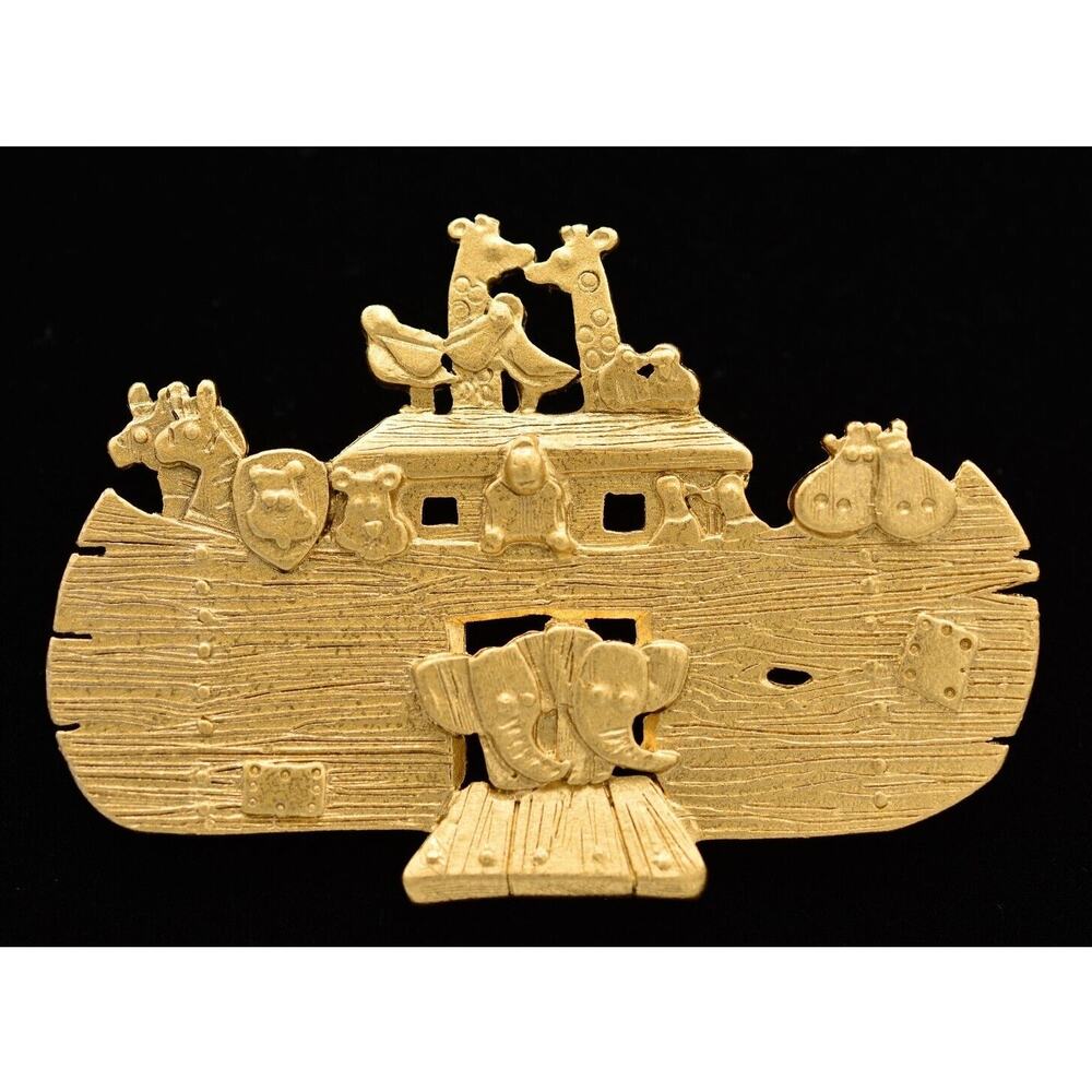 Danecraft Vintage Noah's Ark Pin Brooch Brushed Gold Signed NOS 1980s 80s BinA2